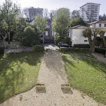 Le Palais Thermal: T2 De 75m2 Spacieux Et Moderne